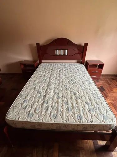 Vendo cama casal com colchão