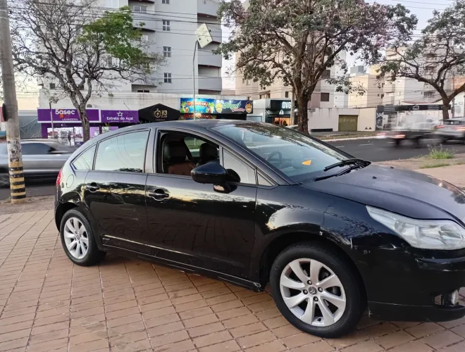 Citroen C4 GLX 1.6 Flex 16V 5P Mec. 2012