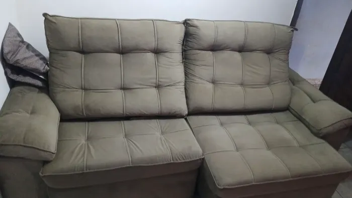 SOFA MUITO MACIO E RETRATIL