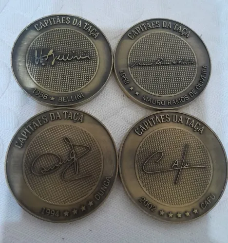 Coleção Medalhas Capitães das Copas do Mundo Futebol