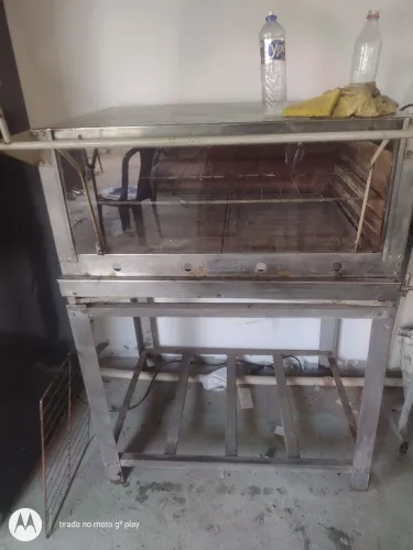 Vende-se forno