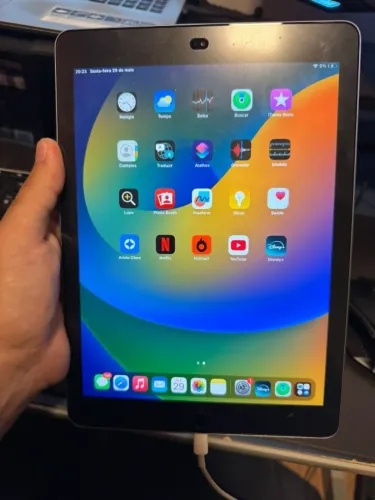 iPad 6ª Geração 32GB + teclado Bluetooth + capa