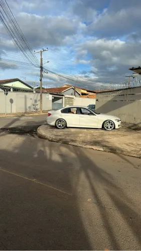 BMW 320I A 2.0 Turbo/activeflex 16V 184cv 4P 2013