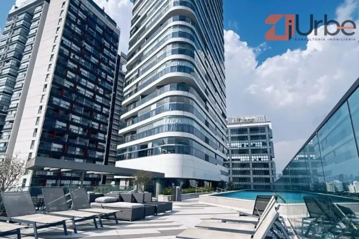 Apartamento mobiliado à venda em Pinheiros com 67m², 1 suíte próximo ao Metrô Fradique Cou