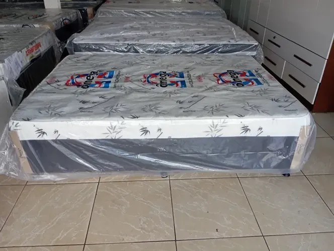 CAMA BOX CASAL ESPUMA SELADA NOVA