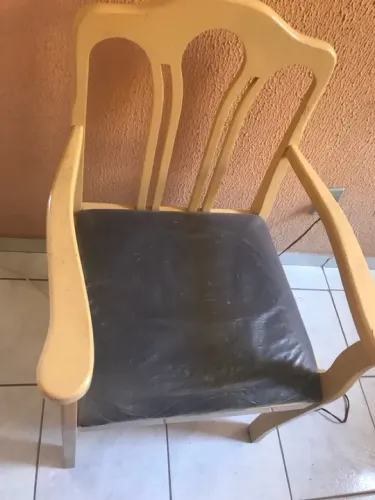 Cadeira de apoio semi nova