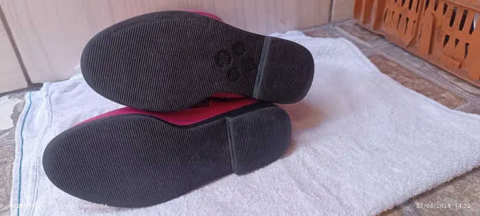 Bota Monsters hay