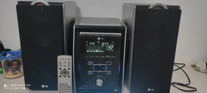 Micro Hi-Fi System LG