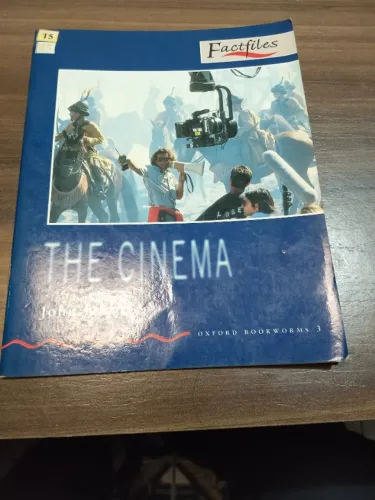Livro The Cinema - John Escott - Factfiles