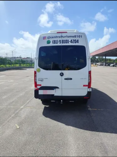 Van pra locação de fretamento e turismo 