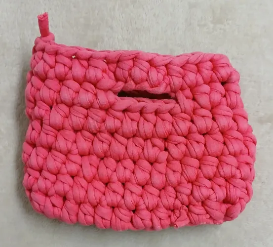 Bolsa em Fio de Malha Crochê Artesanal Rosa
