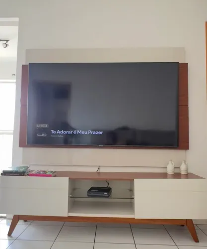 SAMSUNG SMART TV 70 CRYSTAL UHD 70TU *7200 4K