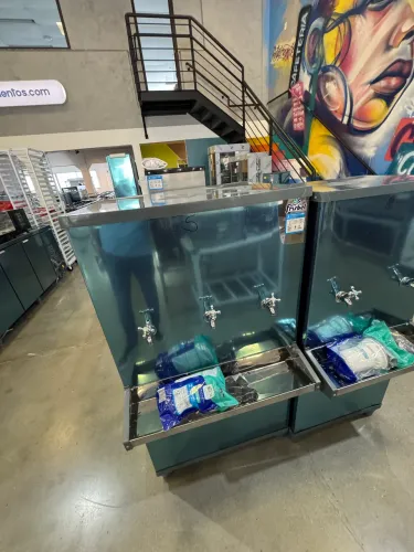 Resfriador de água industrial 100 litros com 3 torneiras Novo