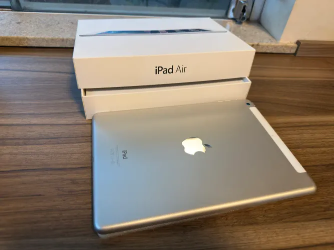 iPad Air 32GB 1a Geração Wi-Fi + Cellular
