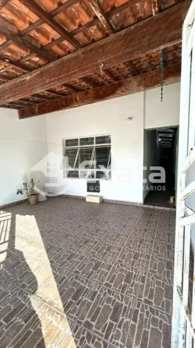 Casa Padrão à venda em Ipanema Ville, Sorocaba - 3 dormitórios, suíte, garagem