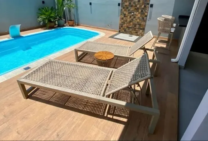 Espreguiçadeira de corda ramí