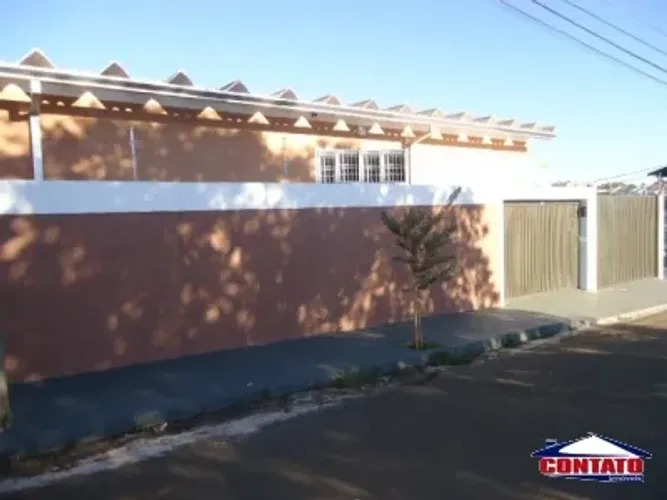 Locação de Casas / Padrão na cidade de São Carlos