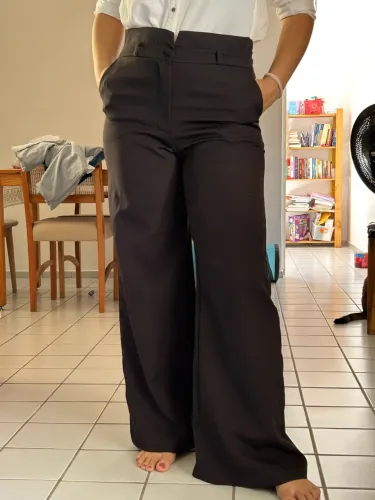 Calça social pantalona preta