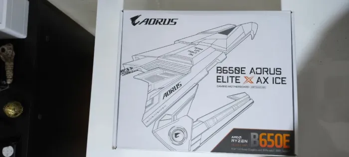 Placa mãe Gigabyte Aorus b650e Elite AX Ice LACRADA