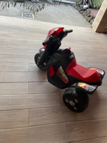 Moto elétrica bandeirantes