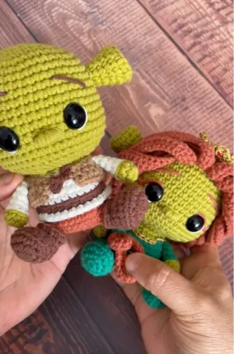 Amigurumi Chibi Shrek Fiona Burro Gato de Botas Personagem Presente Personalizado_12cm