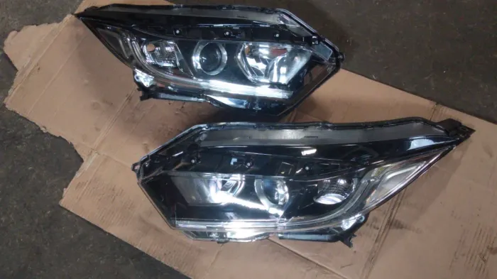 Farol de Led Honda Hrv 18/21