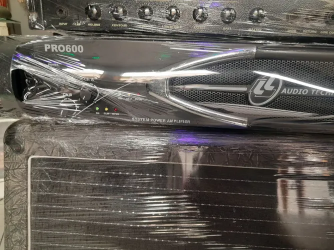 Amplificador  PRO600