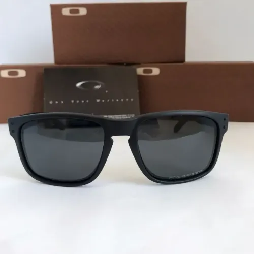 Oakley Holbrook - VR46