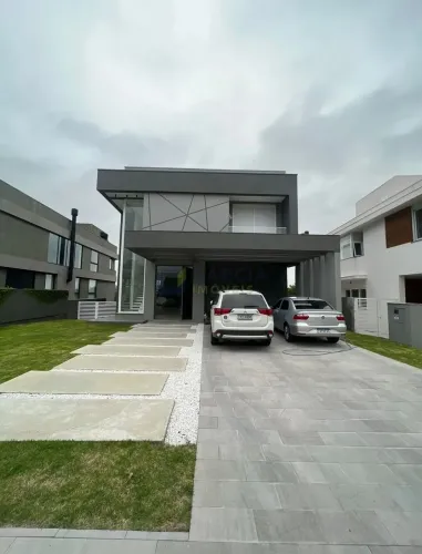 Casa de luxo em Condomínio à venda, Bairro Alphaville, Zona Sul de Porto Alegre