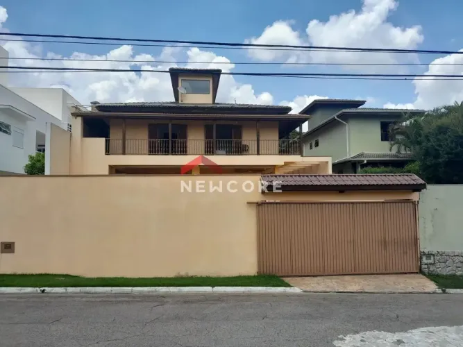 Casa de condomínio em Avenida Humberto Cereser - Caxambu - Jundiaí/SP