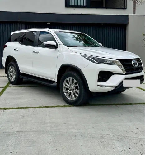 Toyota Hilux SW4 SRV 4X2 2.7 Flex 16V Aut. 2021