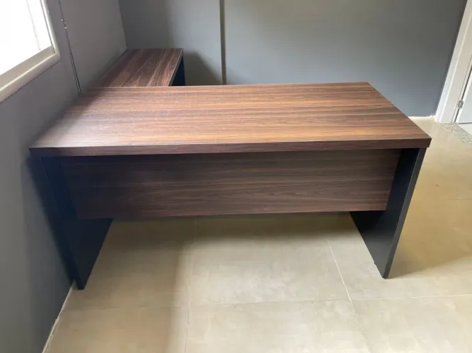 MESA DE ESCRITORIO EM L 1.50x1.50 - LOJA IKONMIXOFFICE