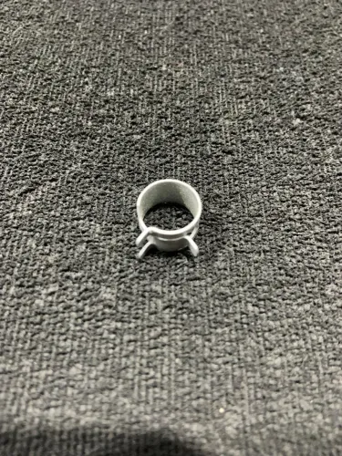 Abraçadeira de Mola Genuína Nissan 16439-N210A