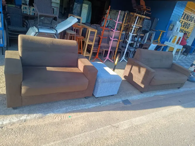 Sofá 2/3 lugares semi novo