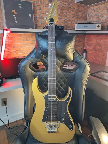 Guitarra Ibanez RG350GX (japonesa)