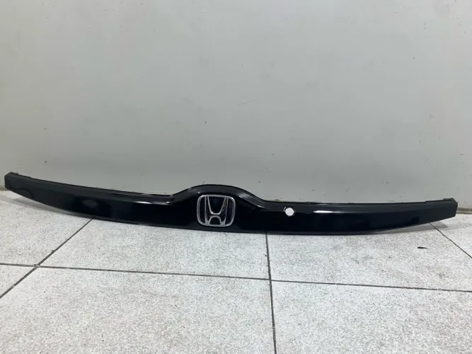 Moldura tampa traseira Honda Fit 2015/2021
