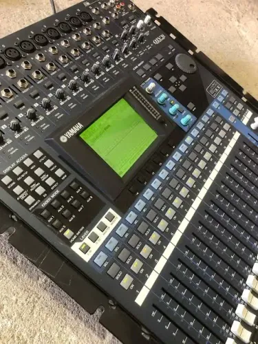 Mesa Yamaha 01v VCM2