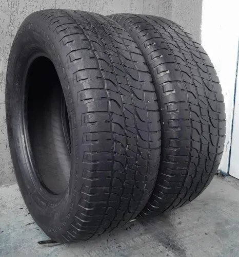 Par de pneu 265 60 aro 18 Michelin de caminhonete