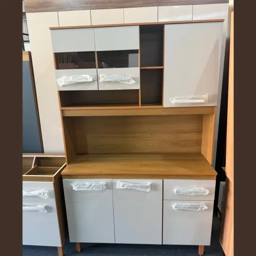 Armário de cozinha moderno e espaçoso - entrego