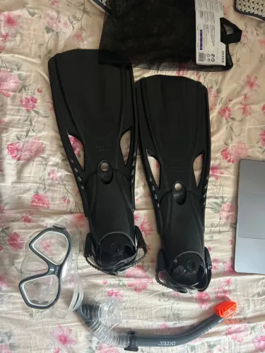 Kit de Mergulho Completo - Nadadeira Ajustável, Óculos e Respirador