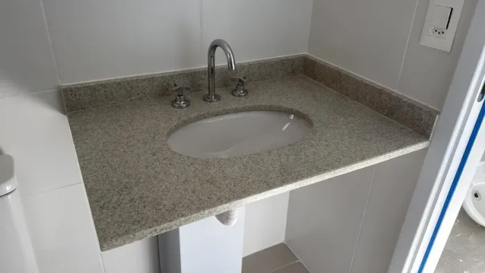 Lavatório em granito Branco Itaunas 80 x 55 cm