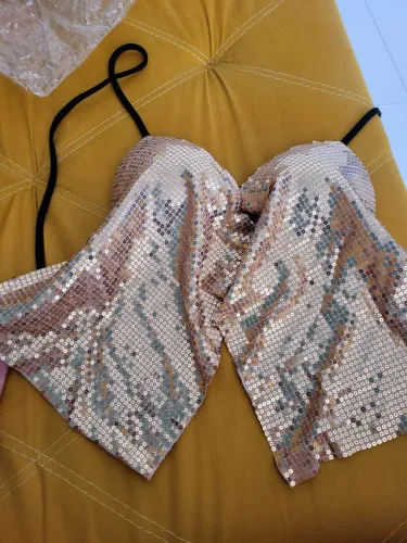 Top de paetê dourado carnaval