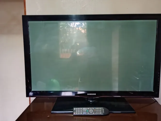 TV plasma Samsung 50 polegadas.