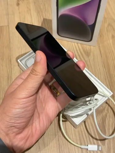 iPhone 14 Midnight