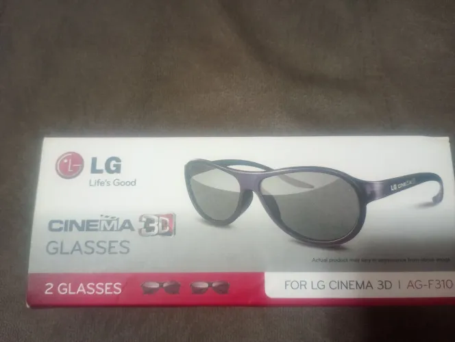 Vendo 4 óculos de cinema 3D LG 
