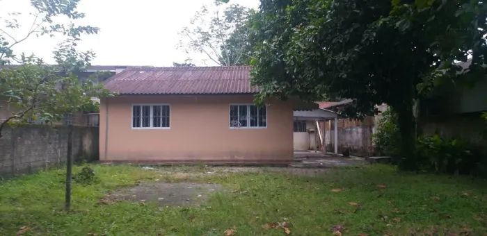 Vendo ou troco casa em Matinhos