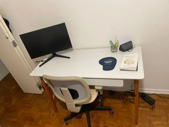 Escrivaninha com Gaveta Home Office 125cm Taurus Patrimar Branco Semi Nova