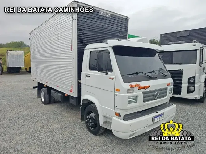 Volkswagen 8-140 Baú