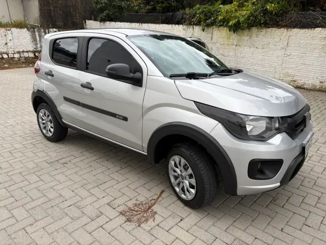 Fiat Mobi Like 1.0 Fire Flex 5P. 2022