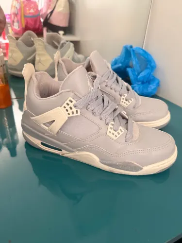 Tênis Nike e adidas